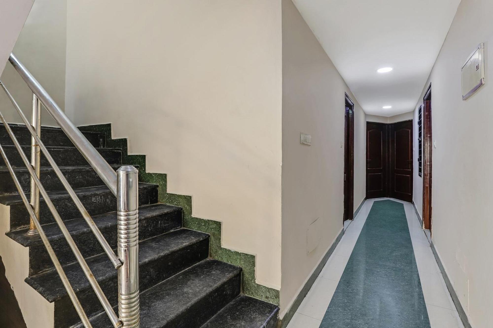 Hotel Spot On Grand Residency Chennai Exterior foto